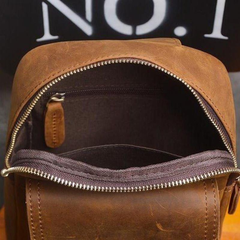 Bolsa Tipo Estilingue Pequena Para Homem Em Couro