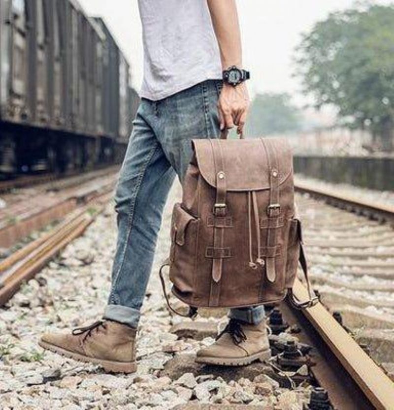 Mochila Couro Vintage Para Homem Com Cordão Viagem