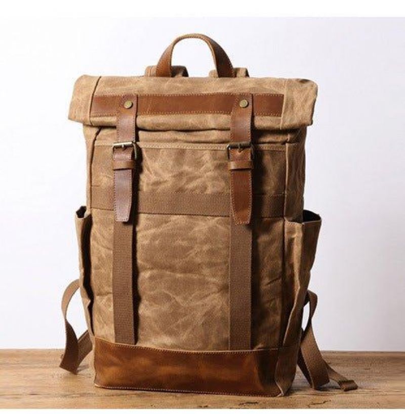 Mochila Vintage Para Homem Em Lona Encerada Com Bolsos Laterais