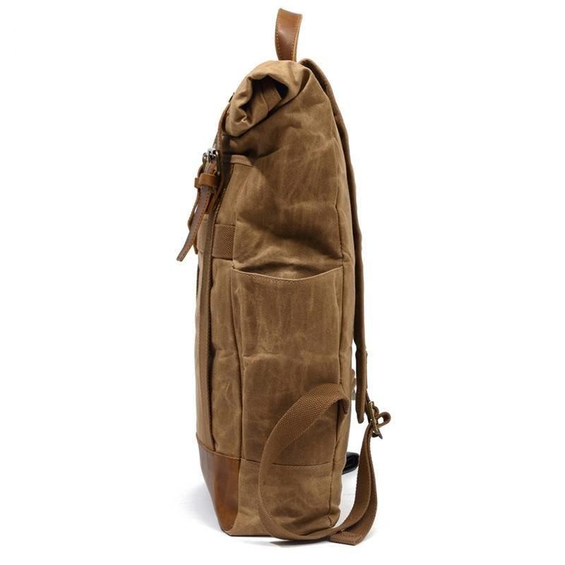 Mochila Vintage Para Homem Em Lona Encerada Com Bolsos Laterais