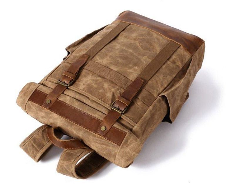 Mochila Vintage Para Homem Em Lona Encerada Com Bolsos Laterais