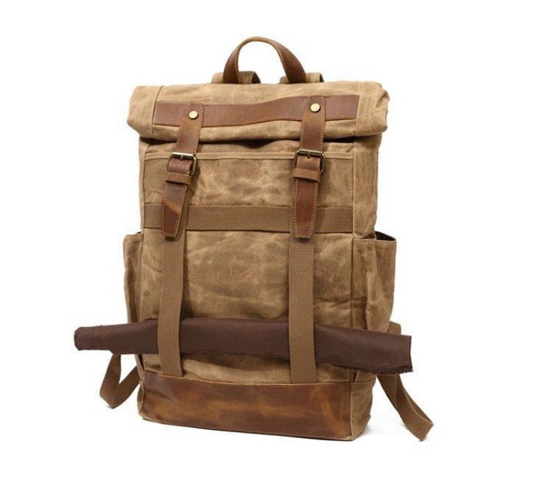 Mochila Vintage Para Homem Em Lona Encerada Com Bolsos Laterais